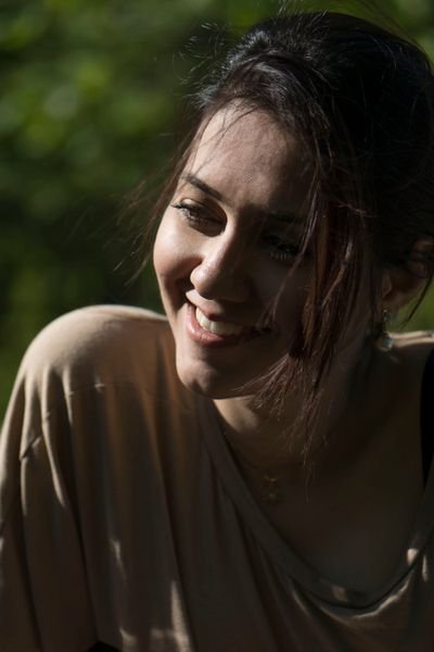 Foto de Camila Duarte, autora do review